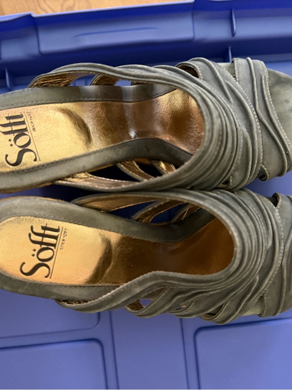 Sofft Gray Leather Ruched Peep-Toe Mules